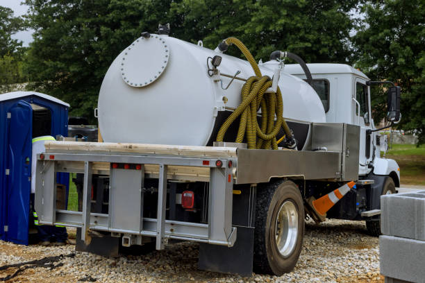 Best Porta potty delivery and setup  in Bellwood, IL